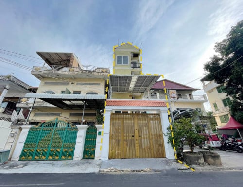 ផ្ទះសម្រាប់ជួល | House for Rent