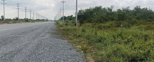 ដីលក់ ដីលក់បន្ទាន់​ ដីលក់តម្លៃក្រោមទីផ្សារ ក្បែរប្រលានថ្មី ( កណ្តាលស្ទឹង ) | Land For Sale URGENT