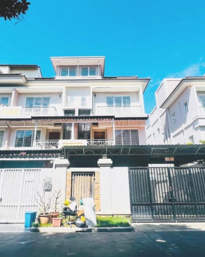 វីឡាកូនកាត់ LB សម្រាប់ជួល | Link Villa LB for Rent