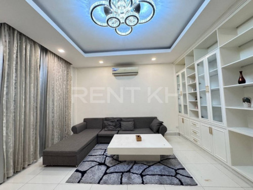 - វីឡាកូនកាត់សម្រាប់ជួលនៅបុរី ជីបម៉ុងសែនសុខ / Link House For Rent at Borey Chip Mong Sen Sok