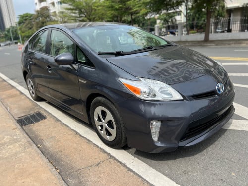 ឡានលក់ Toyota Prius 012 Option 03 solar ឡានថ្មី