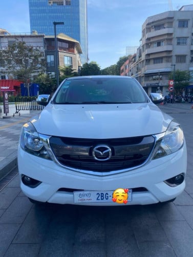 🚘ក្តៅMazda BT50 ផលិតឆ្នាំ 2020 ម៉ាសុីនធំ 3.2 កាប់ពីតាស់ ធានាឡានស្អាតអត់បុក អត់ប៉ះ