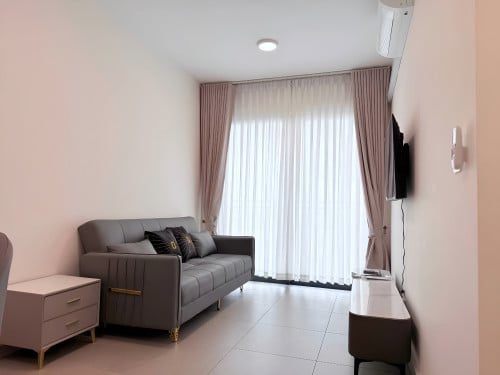 1BR Condo For Rent- Urban Village, Phase 2