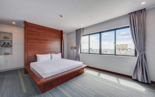 4 bedroom for  rent at BKK1