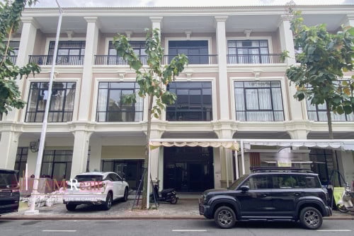 4 Bedrooms Shophouse For Rent In Borey Peng Huoth Boueng Snor