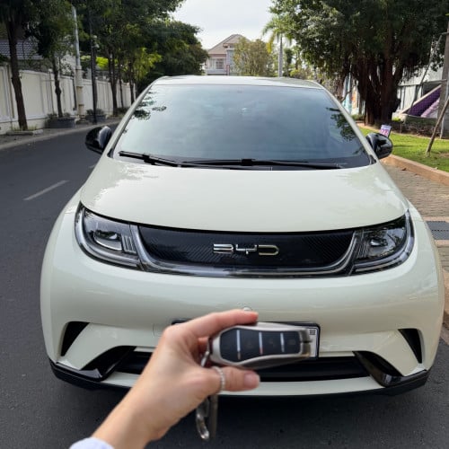 BYD Dolphin 2024 ជាប្រភេទឡានអគ្គិសនី ទើបប្រើបាន 8ពាន់Km