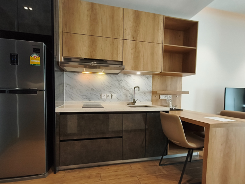 Condo Modern in middle of City