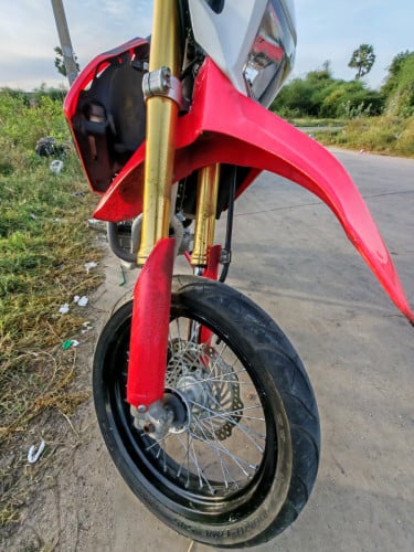 CRF017លក់តែ2500$