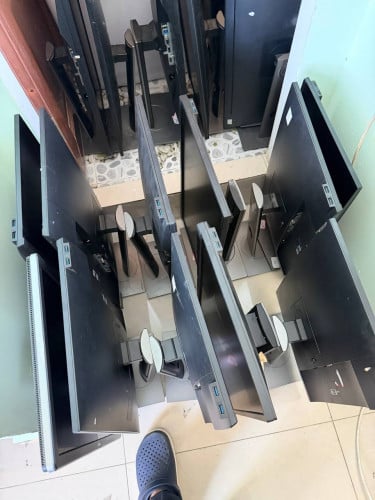 Dell 24inch Monitor P2417 2419 2422 2425 minor scratch