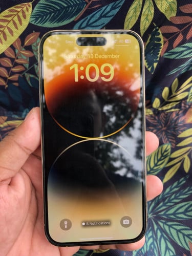 I phone 14pro អាតូច sim 2 ចាក់សុីម