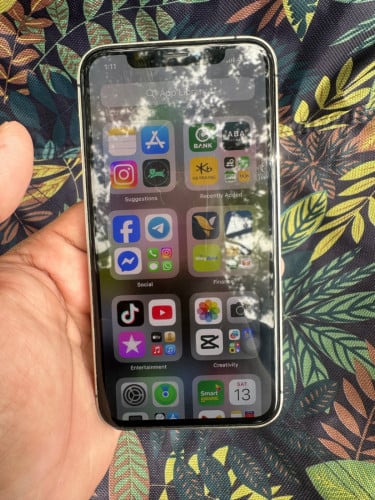 I phone x up 15 pro សានុំសុីន