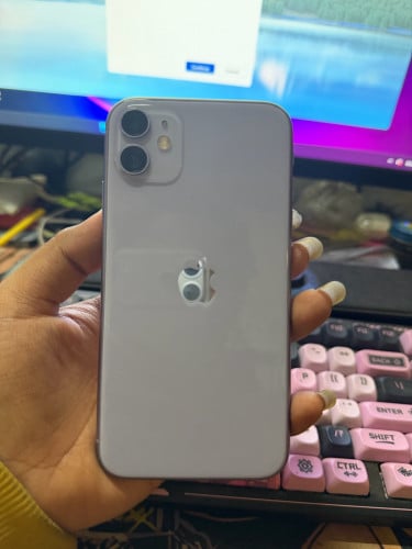 iPhone 11 64gb LL/A មាន Scan គុណភាព 98% ធ្លាប់ដូរថ្ម ( ថ្មគ្រប់អំព៉ែរ )
