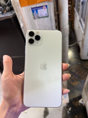 iphone 11 pro max នៅសុិនសាណុំ