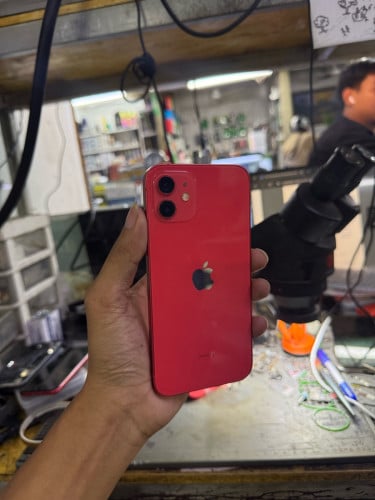iphone 12 សាណុំzin ស្កេន​  64g _ 160$