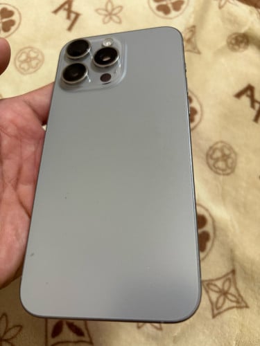 iPhone 15 pro Max ZP 256G គុណភាព 98% ហ្សុីនសាណុំ មានមួយសេដ