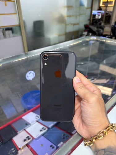 iPhone XR LL/A HD64GB Phone Condition 97% , 🔋ដូរ , អត់ស្កេនមុខ , ម៉ាស៊ីនហ្សីន