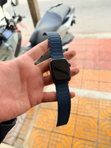 Iwatch S9 45MM Stainless Steel ថ្ម96% ប្រេីផ្ទាល់