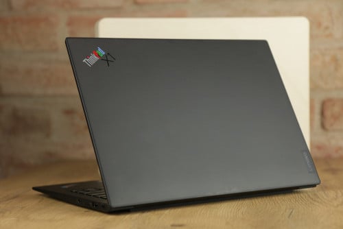 Lenovo ThinkPad X1 Carbon Limite Edition Ram: 16GB SSD; 512GB 14" 4K OLED Touch