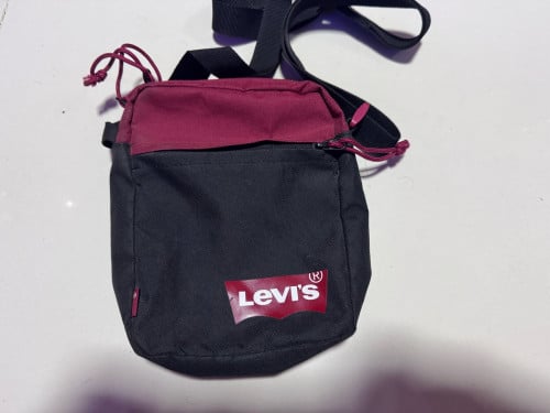 Levi’s bag 97%