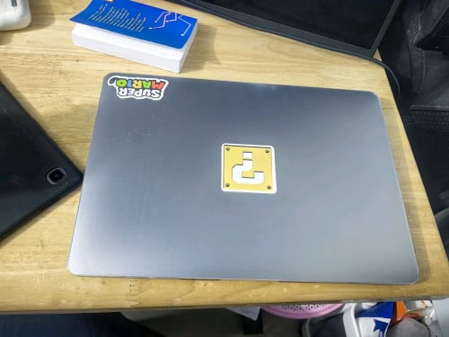 Macbook air 2018 ram 8G SSD 128G 99%