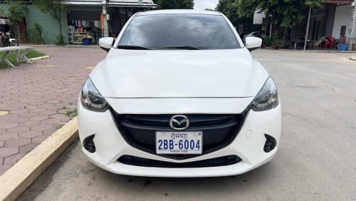 Mazda 2 2018 full