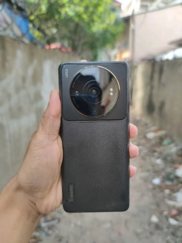 Mi12s ultra ram12 512Gបញ្ជាក់វាអ៊ែរើកាមេរ៉ាផុតទ្រេតអត់ស្គេនក្រៅពីហ្នឹងប្រើមួយអែមនៅស្អាតទាំងអស់។