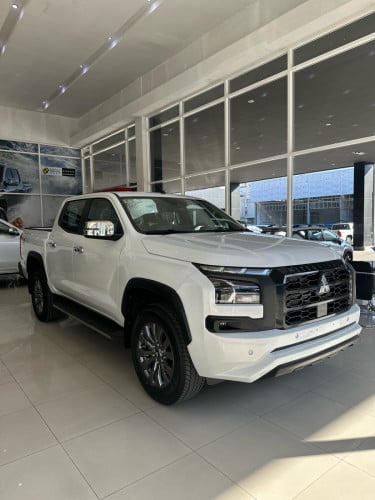 MITSUBISHI TRITON GLS EXTRA PLUS