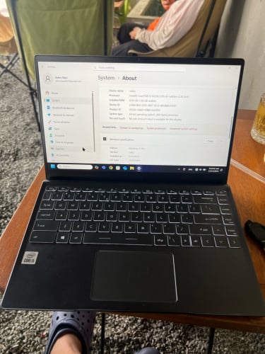 MSI MODERN 14 i5 10th Ram8 SSD 512g Keyboard មានភ្លើង