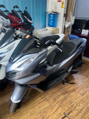 Pcx125cc 2022 550km ពណ៍ទឹកប្រាក់