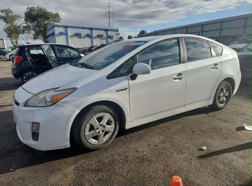 Prius 010 option 3 ក្នុងលឿងJBL