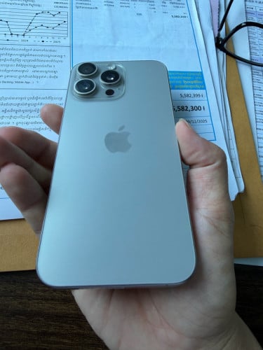 VC/A iPhone 15 Pro Max 256GB 1SIM+ESIM