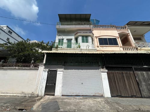 Shophouse for Rent in BKK3 – Business Area✨