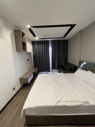 Studio room for rent