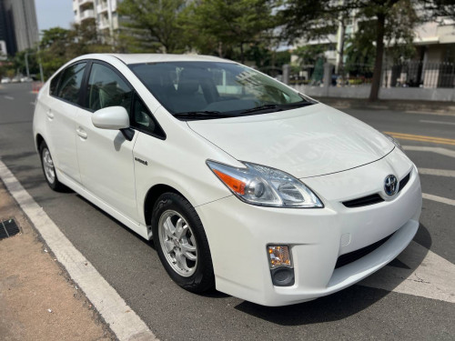 Toyota Prius 2010 Option 3 ក្នុងសរទឹកដោះគោរ