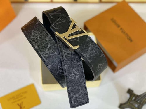 ខ្សែក្រវាត់​