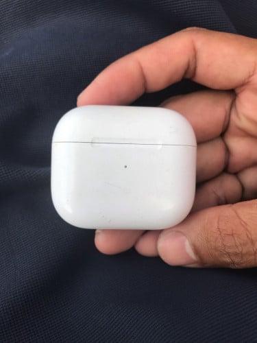 នៅស្តាប់អេម