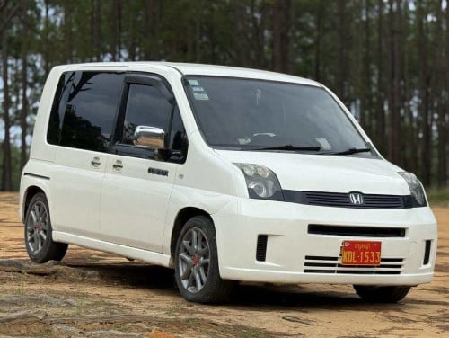 ឡានលក់ហុងដាជប៉ុនម៉ាស៊ីនប្រអប់លេខស្អាតជិះស្រួលមានលេខកម្លាំងផែនដូលស៊ីបនិងទ្វារចំហៀងអូតូ