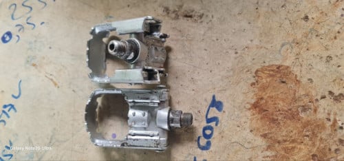 ឈ្នាន់កង់បត់