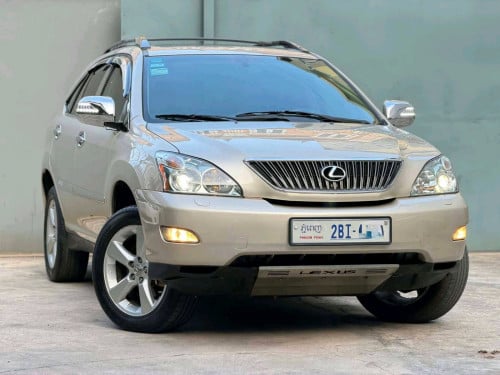 ឡានលក់ថ្មីណាស់