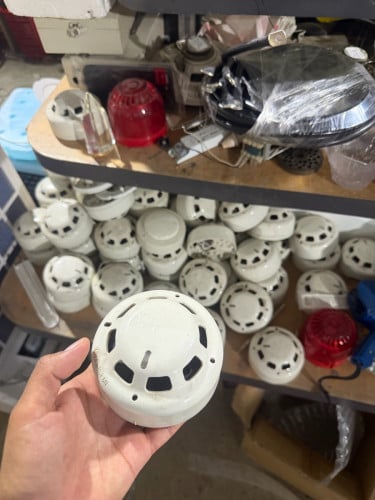 កណ្ដឹងរោទ៏