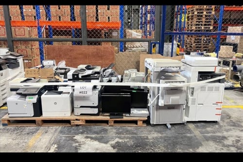 លក់ម៉ៅទាំងអស់ ឥវ៉ានដេញថ្លៃបាន