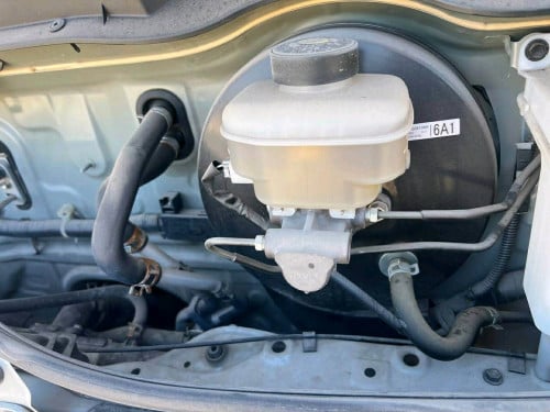 ឡានមកតាមផ្លូវ។