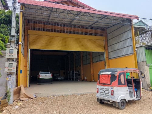 ឃ្លាំងជួល 10x30m ម្ដុំឈូកវ៉ា3មានគ្រោងនិងម៉ាសុីនបងប្អូន