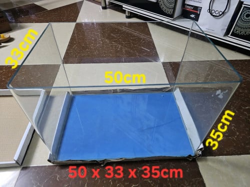 ទូត្រី កញ្ចក់កោង 50x33x35cm