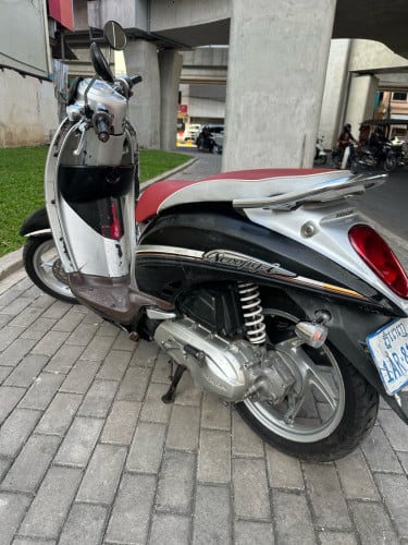 លក់Honda scoopy430$