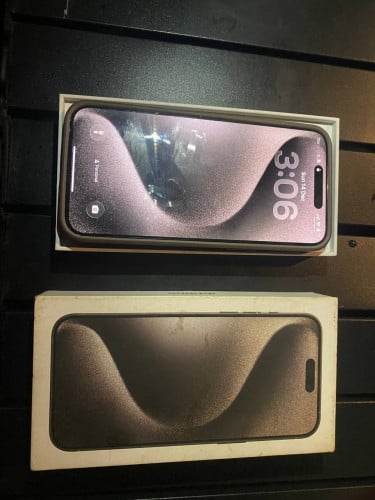 លក់ iPhone 15Pro Max 256G ស្អាត់ 98% ZA/A