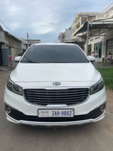 លក់ Kia Grand Canival 2016 V6 Full គាស់កេះស្រុកខ្មែរ