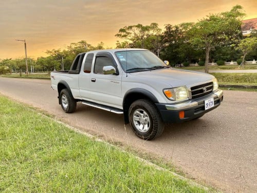 ចង់លក់Tacoma 98
