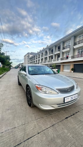 2002 le ឡានថ្មី