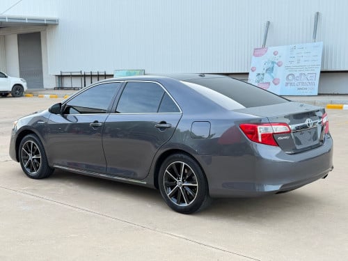 2012 - XLE  + hybrid  .full  បេីកដំបូល